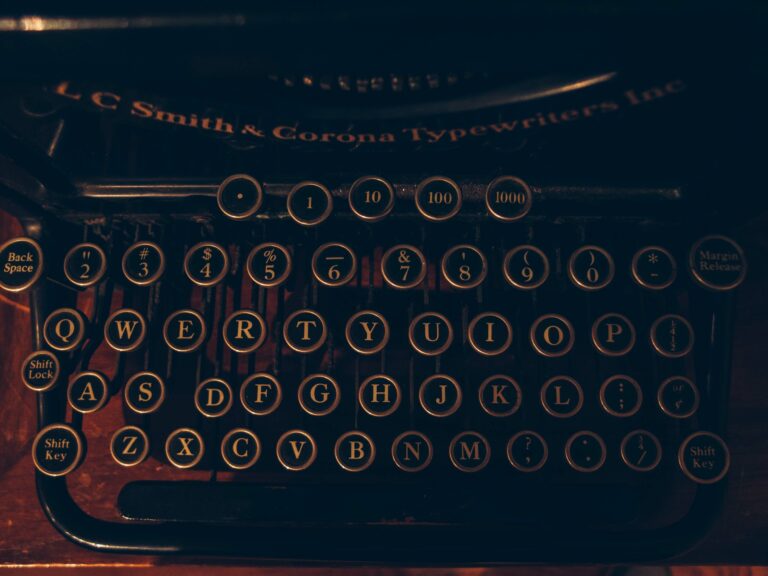 andrew-seaman-597970-unsplash